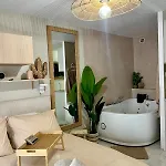 Evasion, Baignoire Balneo Apartman Nîmes