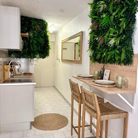 Studio Spa Balneo, Proche Centre Ville * Nîmes